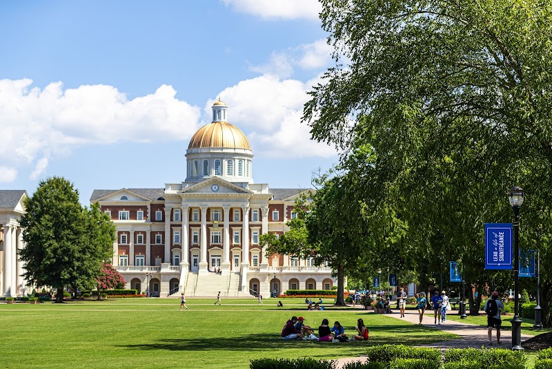 Christopher Newport University campus