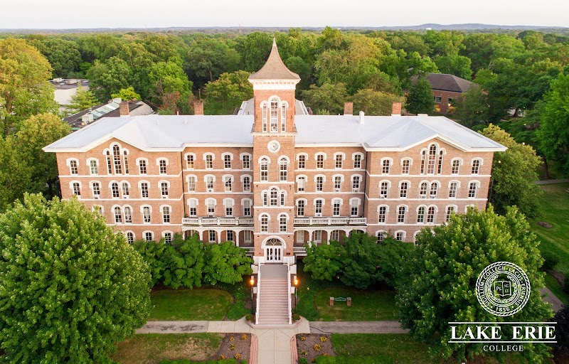 Lake Erie College campus