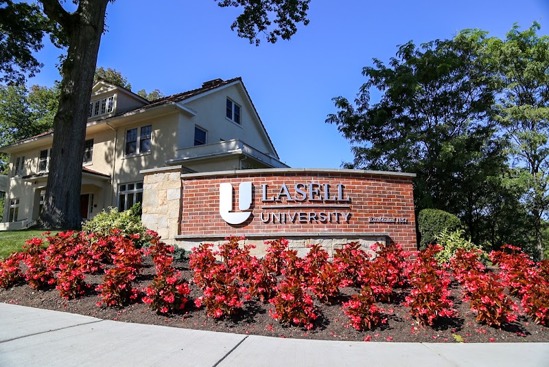 Complete SAT Guide for Lasell University