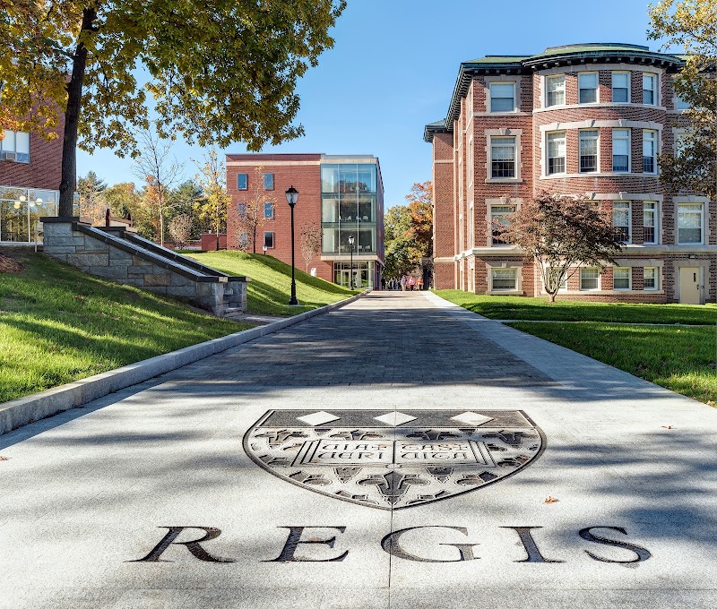 Complete SAT Guide for Regis College